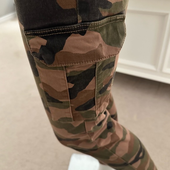 H&M CAMOUFLAGE CARGO PANTS SIZE 6 - Picture 3 of 8